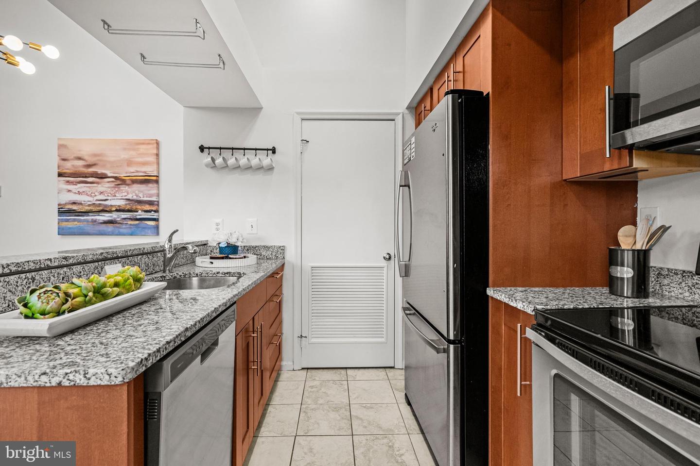 4531 28TH RD S #UNIT 9-7, ARLINGTON, Virginia 22206, 2 Bedrooms Bedrooms, ,1 BathroomBathrooms,Residential,For sale,4531 28TH RD S #UNIT 9-7,VAAR2068874 MLS # VAAR2068874