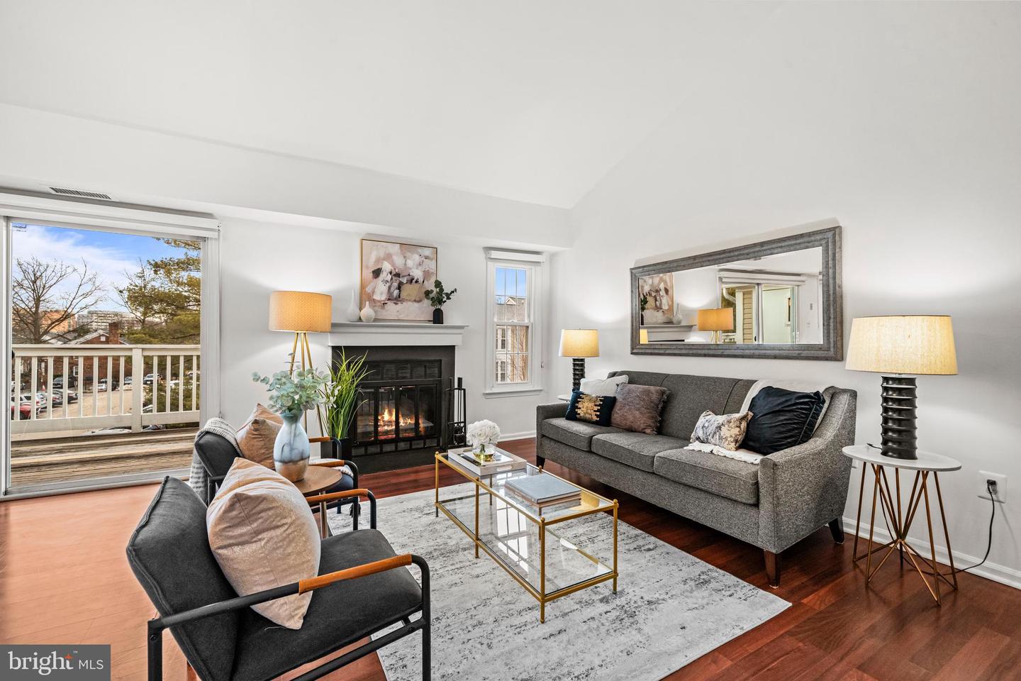 4531 28TH RD S #UNIT 9-7, ARLINGTON, Virginia 22206, 2 Bedrooms Bedrooms, ,1 BathroomBathrooms,Residential,For sale,4531 28TH RD S #UNIT 9-7,VAAR2068874 MLS # VAAR2068874