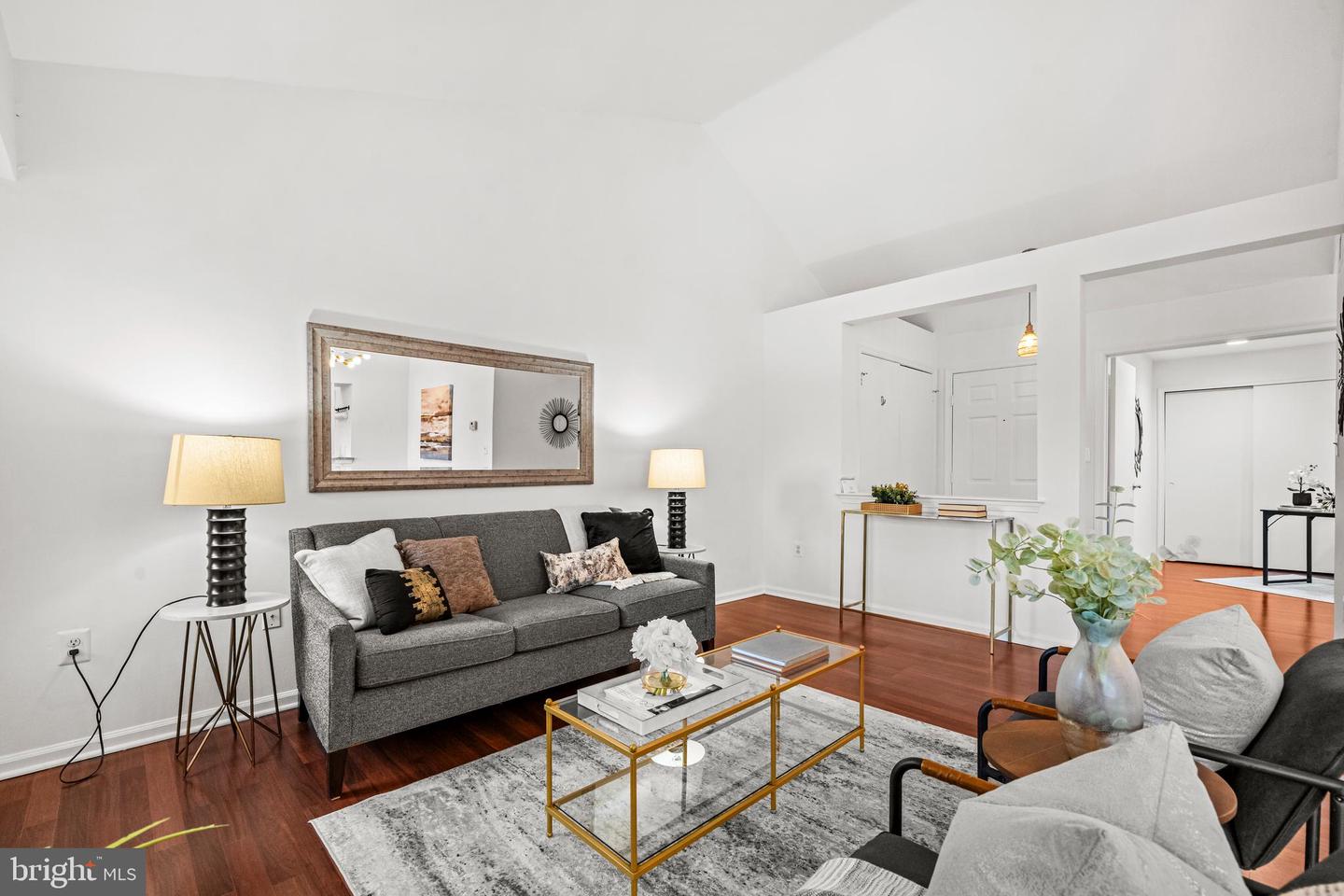 4531 28TH RD S #UNIT 9-7, ARLINGTON, Virginia 22206, 2 Bedrooms Bedrooms, ,1 BathroomBathrooms,Residential,For sale,4531 28TH RD S #UNIT 9-7,VAAR2068874 MLS # VAAR2068874