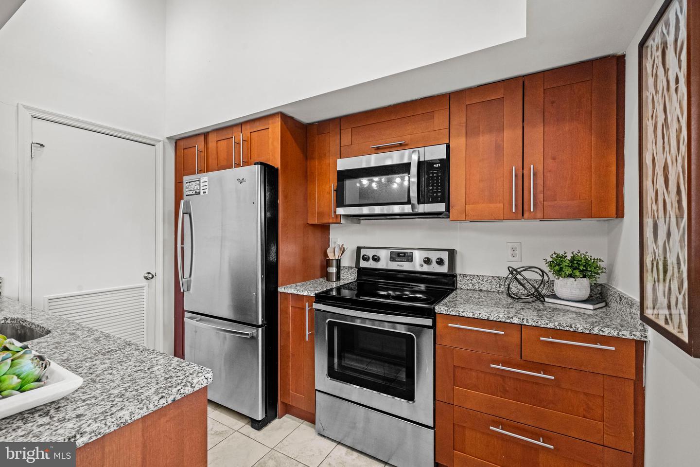 4531 28TH RD S #UNIT 9-7, ARLINGTON, Virginia 22206, 2 Bedrooms Bedrooms, ,1 BathroomBathrooms,Residential,For sale,4531 28TH RD S #UNIT 9-7,VAAR2068874 MLS # VAAR2068874