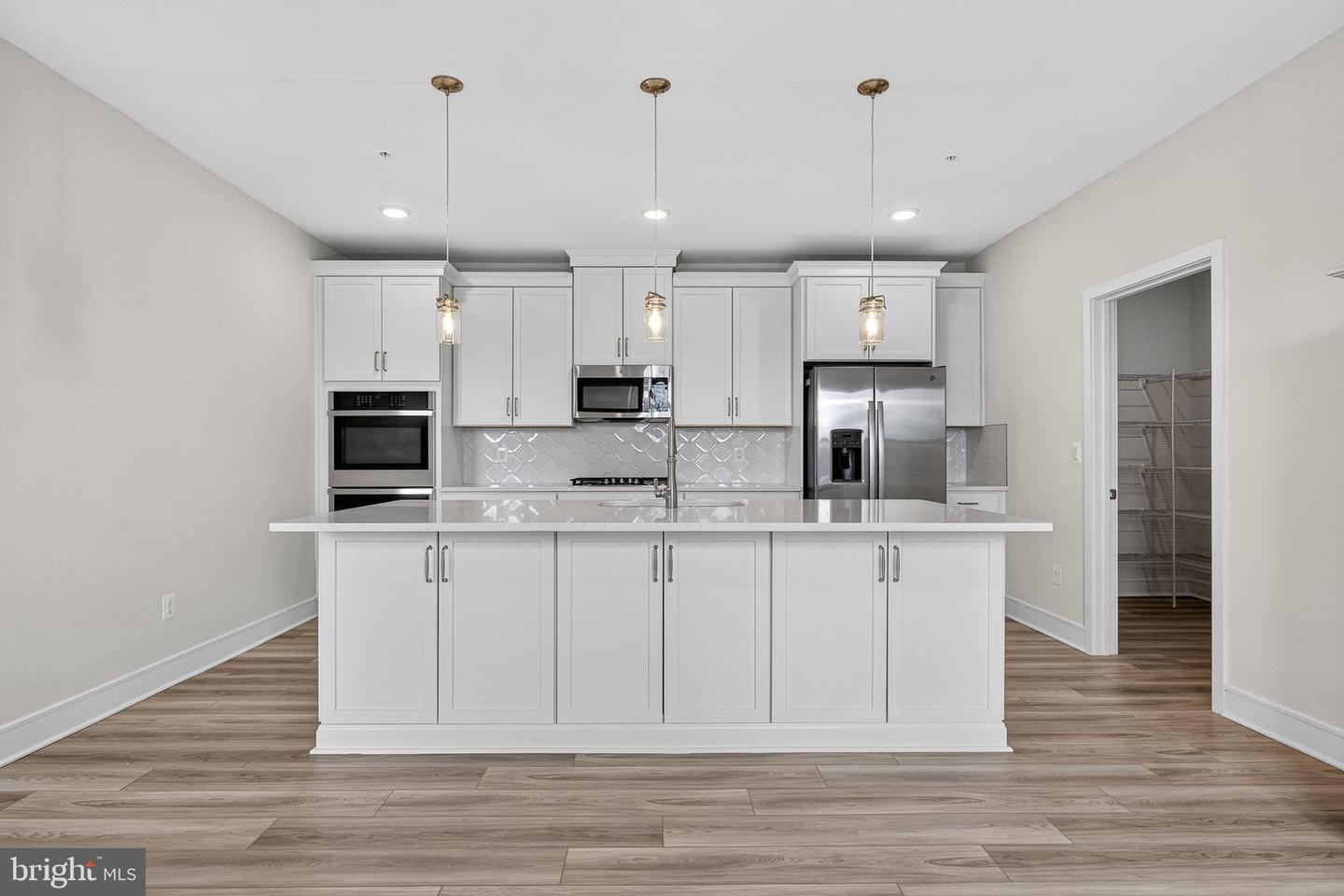 23639 GOLDEN EMBERS SQ #105, ASHBURN, Virginia 20148, 3 Bedrooms Bedrooms, ,2 BathroomsBathrooms,Residential,For sale,23639 GOLDEN EMBERS SQ #105,VALO2115990 MLS # VALO2115990