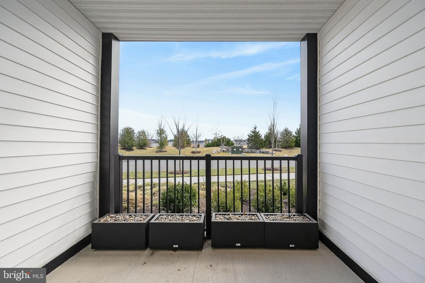 23639 GOLDEN EMBERS SQ #105, ASHBURN, Virginia 20148, 3 Bedrooms Bedrooms, ,2 BathroomsBathrooms,Residential,For sale,23639 GOLDEN EMBERS SQ #105,VALO2115990 MLS # VALO2115990