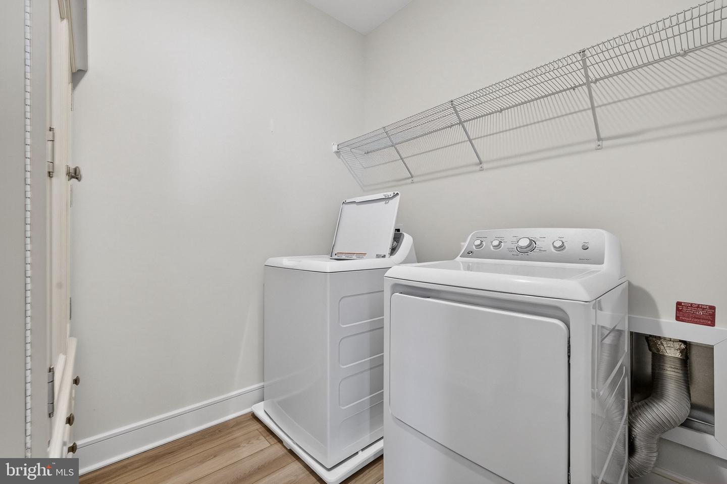 23639 GOLDEN EMBERS SQ #105, ASHBURN, Virginia 20148, 3 Bedrooms Bedrooms, ,2 BathroomsBathrooms,Residential,For sale,23639 GOLDEN EMBERS SQ #105,VALO2115990 MLS # VALO2115990