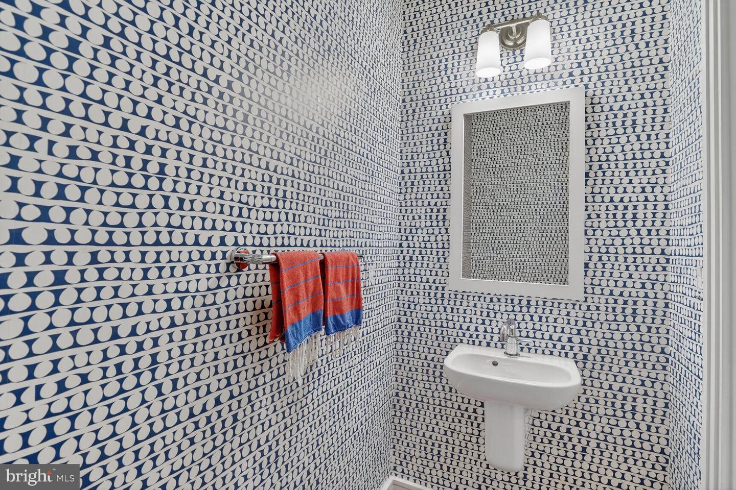 1305 D ST SE, WASHINGTON, District Of Columbia 20003, 4 Bedrooms Bedrooms, ,4 BathroomsBathrooms,Residential,For sale,1305 D ST SE,DCDC2246430 MLS # DCDC2246430