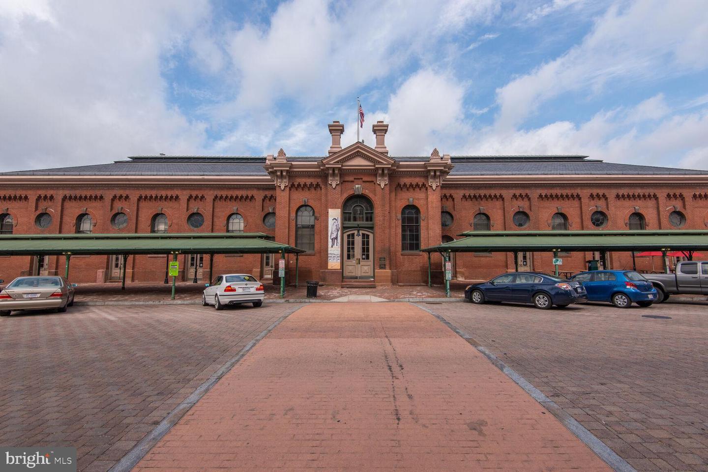 1305 D ST SE, WASHINGTON, District Of Columbia 20003, 4 Bedrooms Bedrooms, ,4 BathroomsBathrooms,Residential,For sale,1305 D ST SE,DCDC2246430 MLS # DCDC2246430