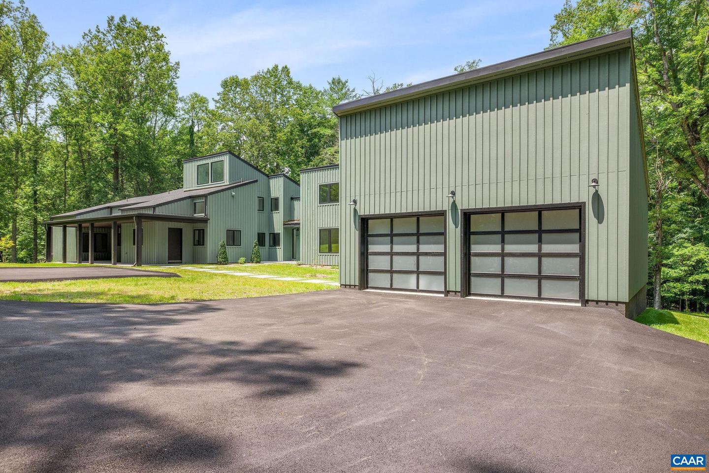 2482 SCHELFORD FARM RD, CHARLOTTESVILLE, Virginia 22901, 5 Bedrooms Bedrooms, ,4 BathroomsBathrooms,Residential,For sale,2482 SCHELFORD FARM RD,673366 MLS # 673366