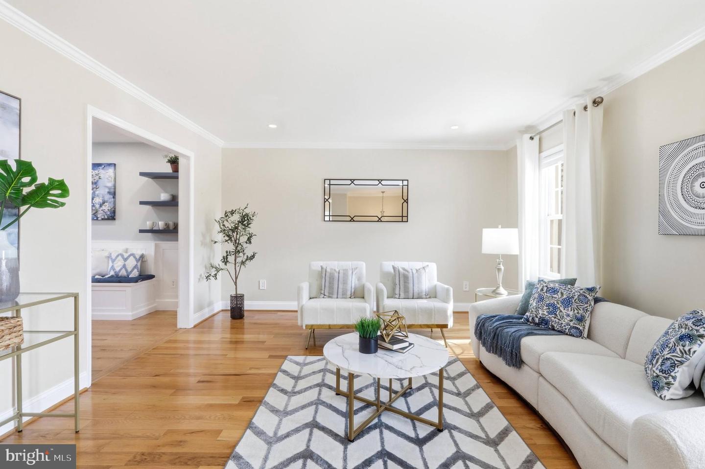 202 GLEN AVE SW, VIENNA, Virginia 22180, 4 Bedrooms Bedrooms, ,3 BathroomsBathrooms,Residential,For sale,202 GLEN AVE SW,VAFX2291500 MLS # VAFX2291500