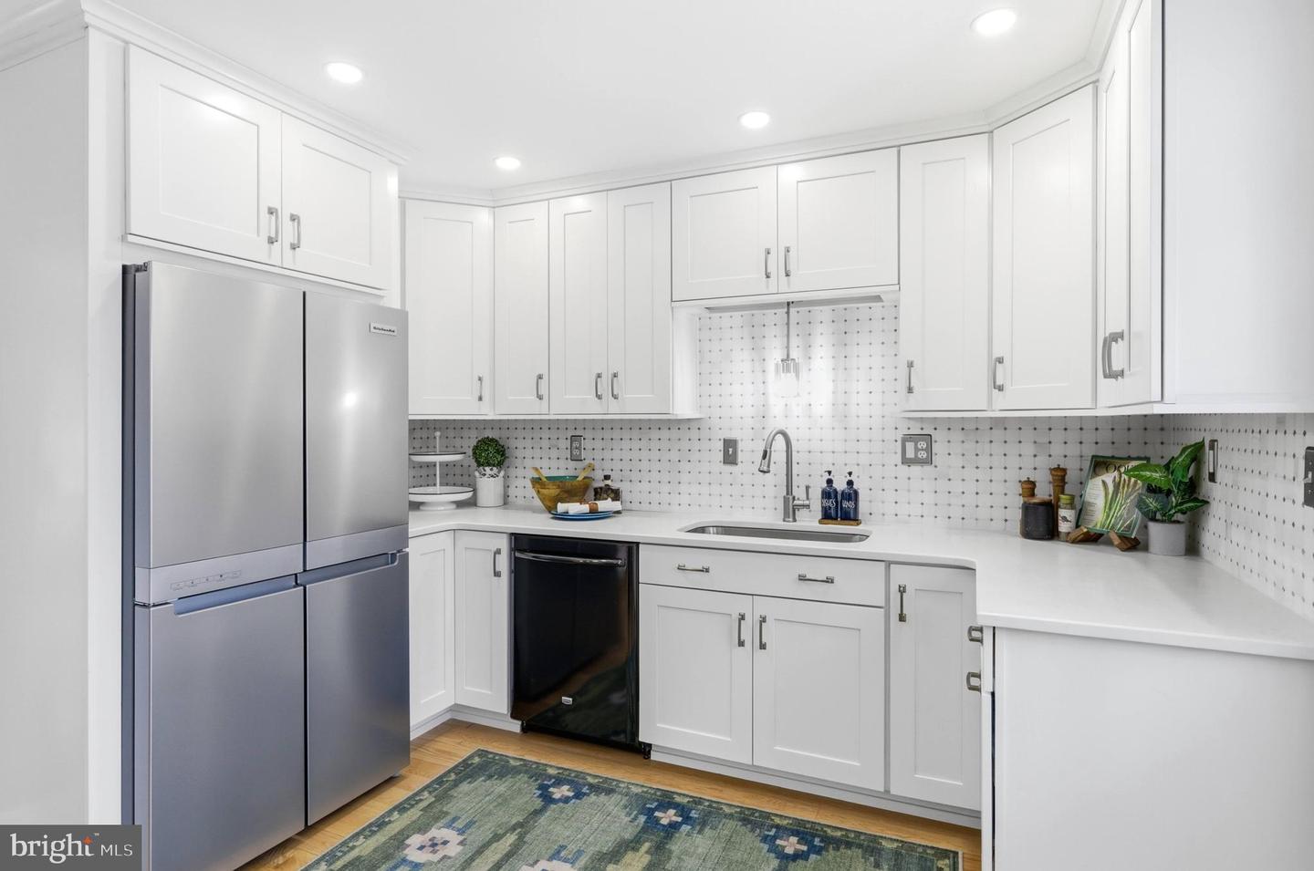 202 GLEN AVE SW, VIENNA, Virginia 22180, 4 Bedrooms Bedrooms, ,3 BathroomsBathrooms,Residential,For sale,202 GLEN AVE SW,VAFX2291500 MLS # VAFX2291500