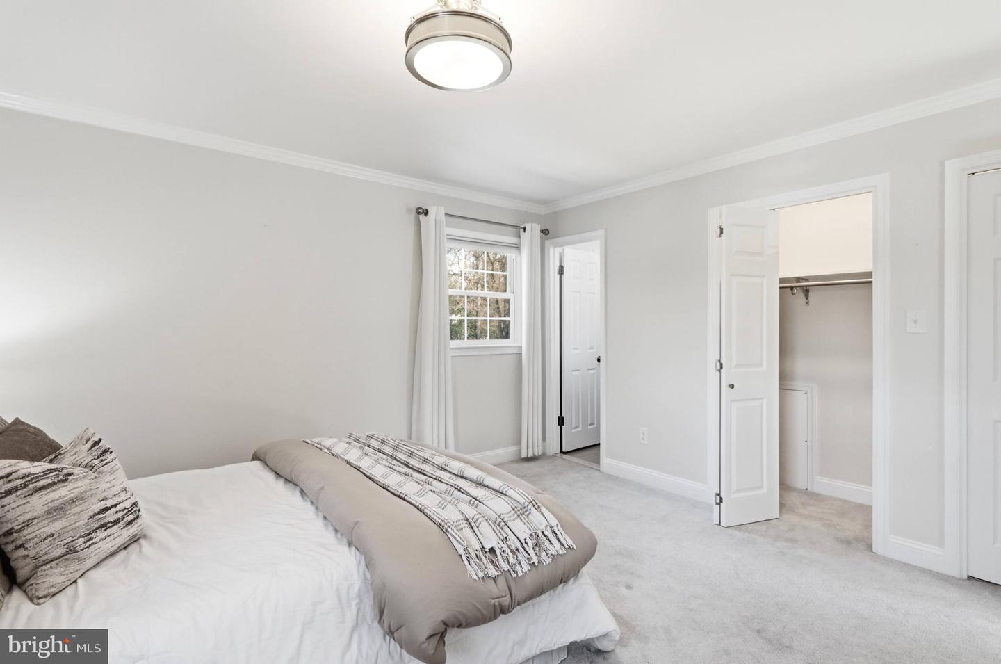 202 GLEN AVE SW, VIENNA, Virginia 22180, 4 Bedrooms Bedrooms, ,3 BathroomsBathrooms,Residential,For sale,202 GLEN AVE SW,VAFX2291500 MLS # VAFX2291500