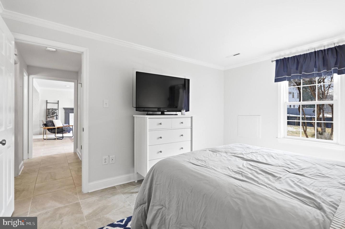 202 GLEN AVE SW, VIENNA, Virginia 22180, 4 Bedrooms Bedrooms, ,3 BathroomsBathrooms,Residential,For sale,202 GLEN AVE SW,VAFX2291500 MLS # VAFX2291500