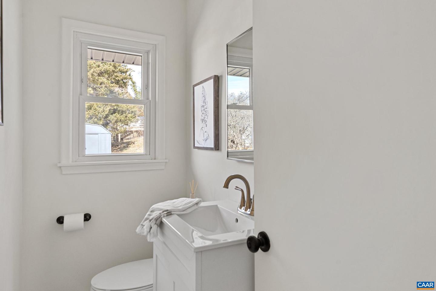 919 DRUID AVE, CHARLOTTESVILLE, Virginia 22902, 4 Bedrooms Bedrooms, ,3 BathroomsBathrooms,Residential,For sale,919 DRUID AVE,673385 MLS # 673385 919 DRUID AVE, CHARLOTTESVILLE, Virginia 22902, 4 Bedrooms Bedrooms, ,3 BathroomsBathrooms,Residential,For sale,919 DRUID AVE,673385 MLS # 673385