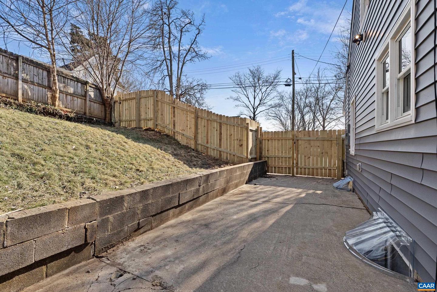 919 DRUID AVE, CHARLOTTESVILLE, Virginia 22902, 4 Bedrooms Bedrooms, ,3 BathroomsBathrooms,Residential,For sale,919 DRUID AVE,673385 MLS # 673385 919 DRUID AVE, CHARLOTTESVILLE, Virginia 22902, 4 Bedrooms Bedrooms, ,3 BathroomsBathrooms,Residential,For sale,919 DRUID AVE,673385 MLS # 673385