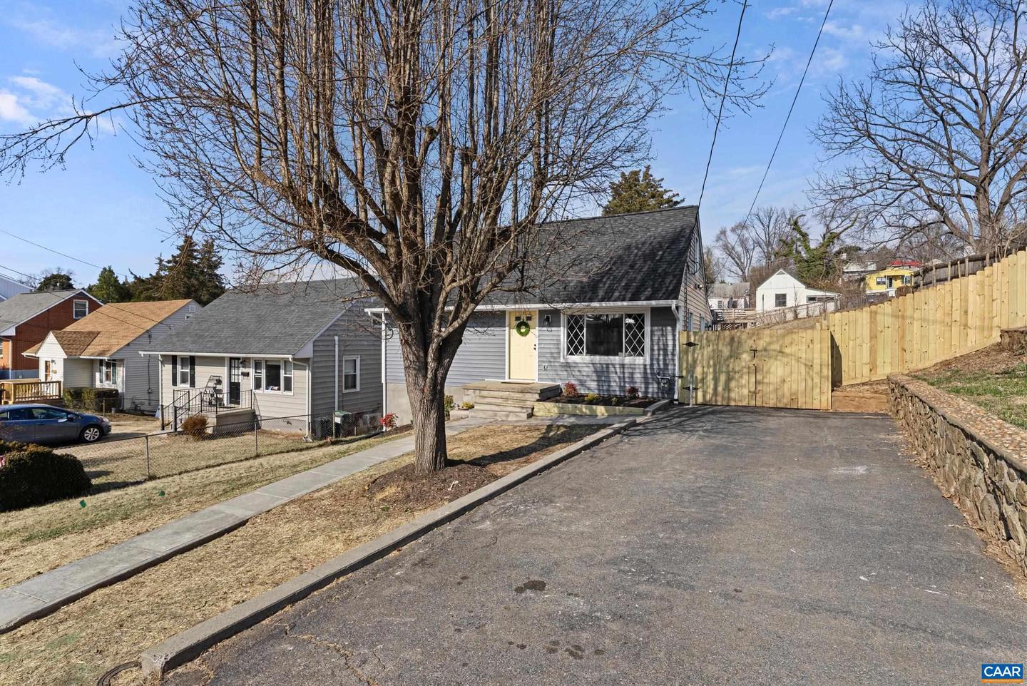 919 DRUID AVE, CHARLOTTESVILLE, Virginia 22902, 4 Bedrooms Bedrooms, ,3 BathroomsBathrooms,Residential,For sale,919 DRUID AVE,673385 MLS # 673385 919 DRUID AVE, CHARLOTTESVILLE, Virginia 22902, 4 Bedrooms Bedrooms, ,3 BathroomsBathrooms,Residential,For sale,919 DRUID AVE,673385 MLS # 673385