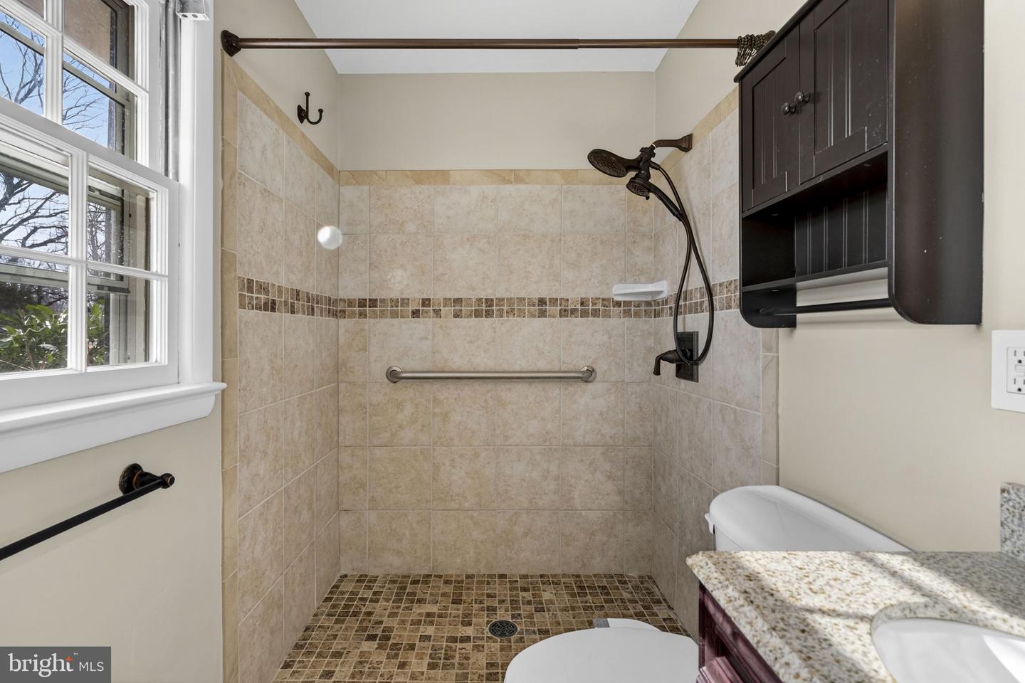 660 FOXCROFT RD, WARRENTON, Virginia 20186, 3 Bedrooms Bedrooms, ,3 BathroomsBathrooms,Residential,For sale,660 FOXCROFT RD,VAFQ2020610 MLS # VAFQ2020610