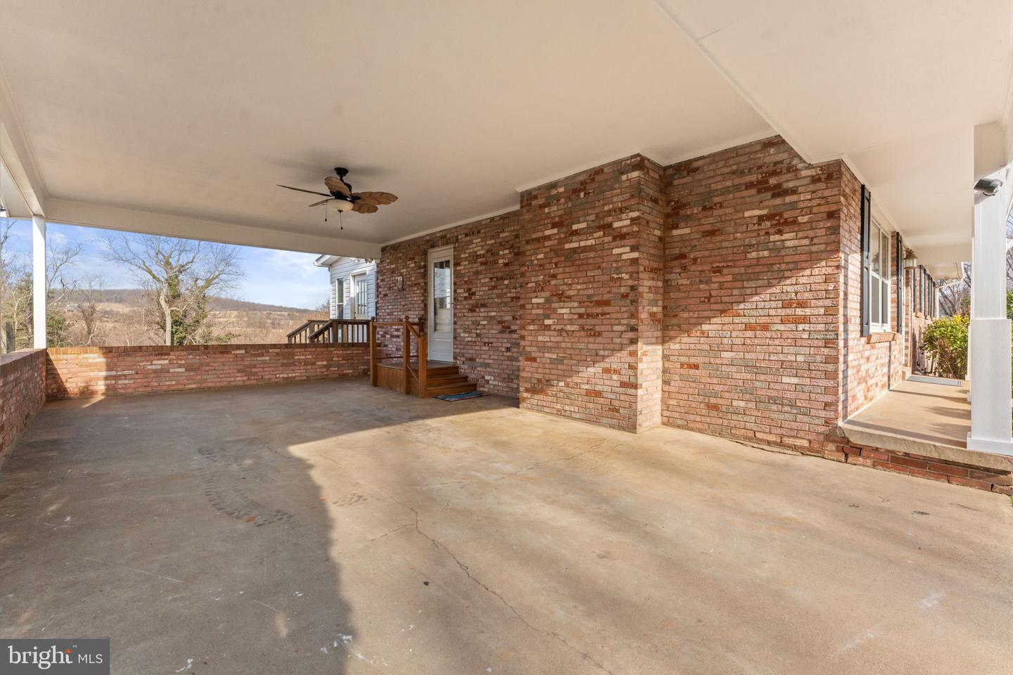 660 FOXCROFT RD, WARRENTON, Virginia 20186, 3 Bedrooms Bedrooms, ,3 BathroomsBathrooms,Residential,For sale,660 FOXCROFT RD,VAFQ2020610 MLS # VAFQ2020610