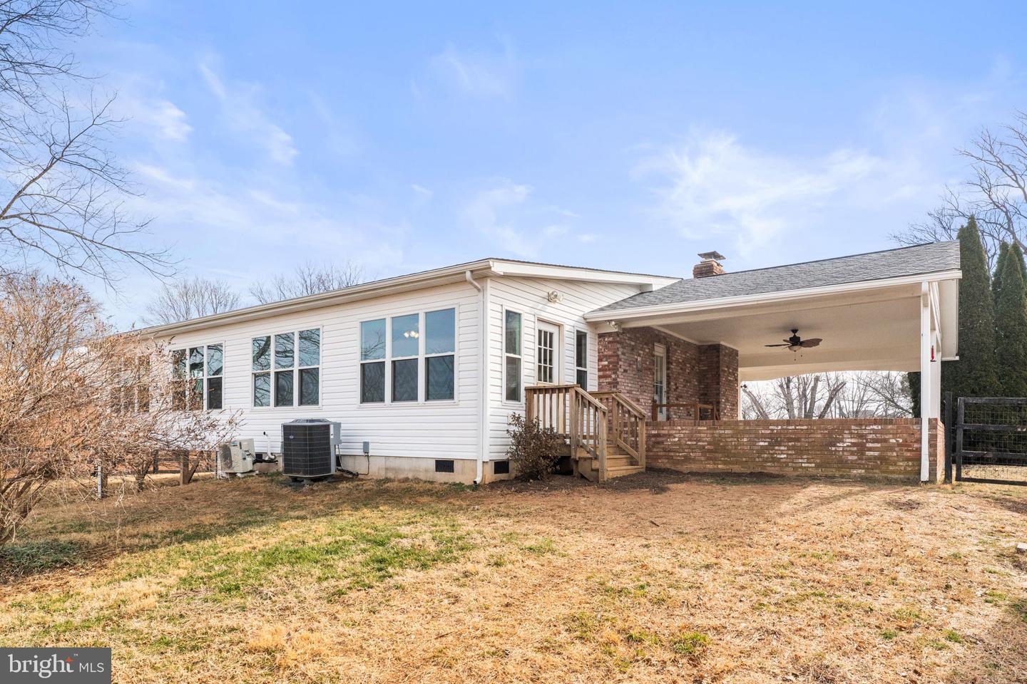 660 FOXCROFT RD, WARRENTON, Virginia 20186, 3 Bedrooms Bedrooms, ,3 BathroomsBathrooms,Residential,For sale,660 FOXCROFT RD,VAFQ2020610 MLS # VAFQ2020610