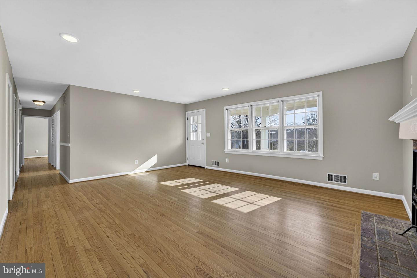 660 FOXCROFT RD, WARRENTON, Virginia 20186, 3 Bedrooms Bedrooms, ,3 BathroomsBathrooms,Residential,For sale,660 FOXCROFT RD,VAFQ2020610 MLS # VAFQ2020610