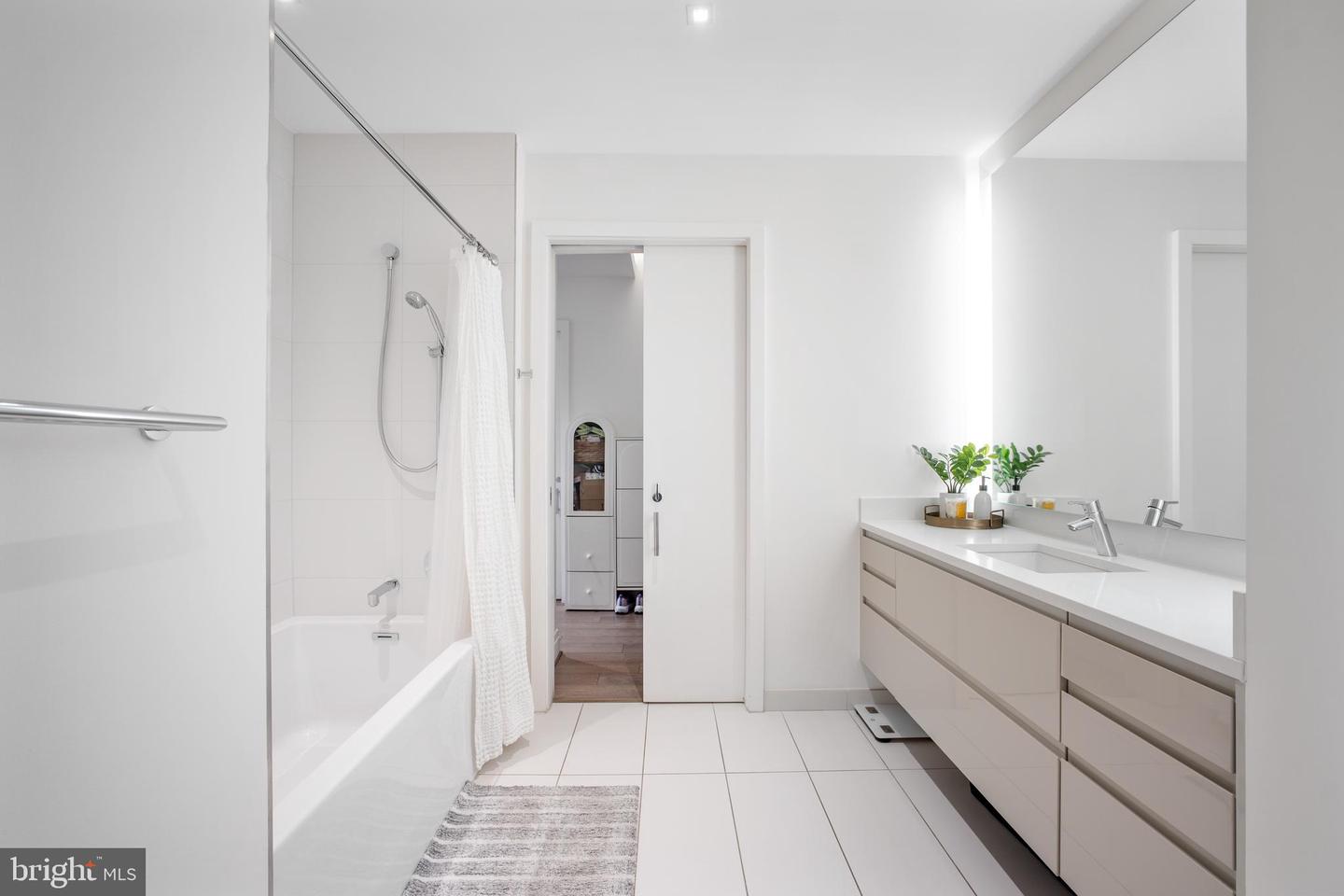 810 O ST NW #504, WASHINGTON, District Of Columbia 20001, 2 Bedrooms Bedrooms, ,2 BathroomsBathrooms,Residential,For sale,810 O ST NW #504,DCDC2246772 MLS # DCDC2246772