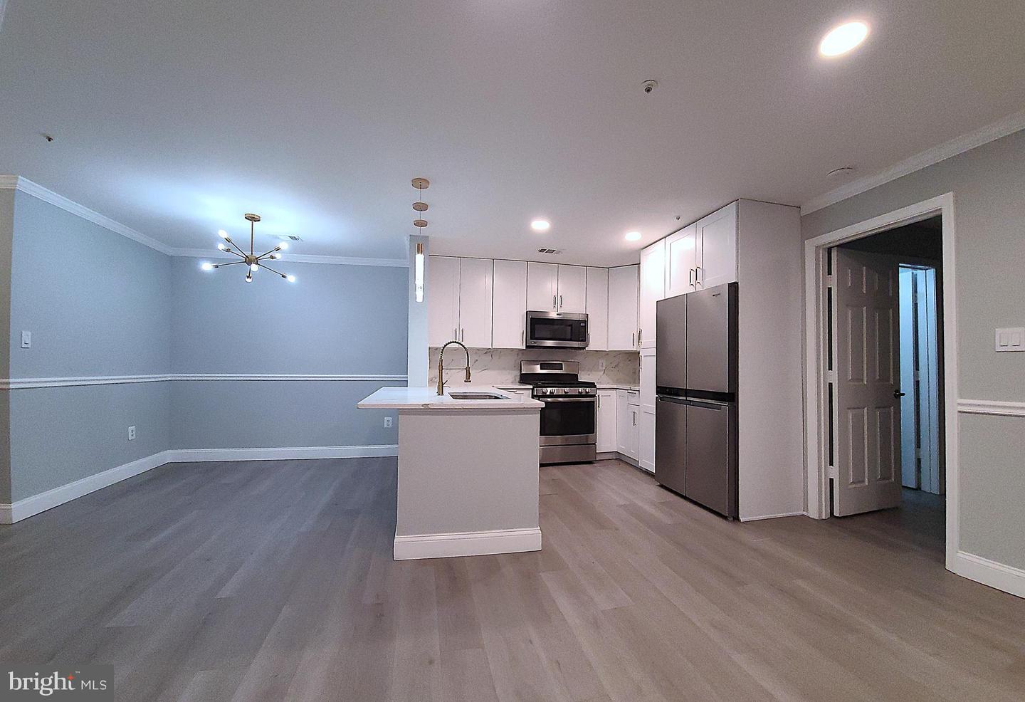 1049 GARDENVIEW LOOP #302, WOODBRIDGE, Virginia 22191, 2 Bedrooms Bedrooms, ,2 BathroomsBathrooms,Residential,For sale,1049 GARDENVIEW LOOP #302,VAPW2112780 MLS # VAPW2112780