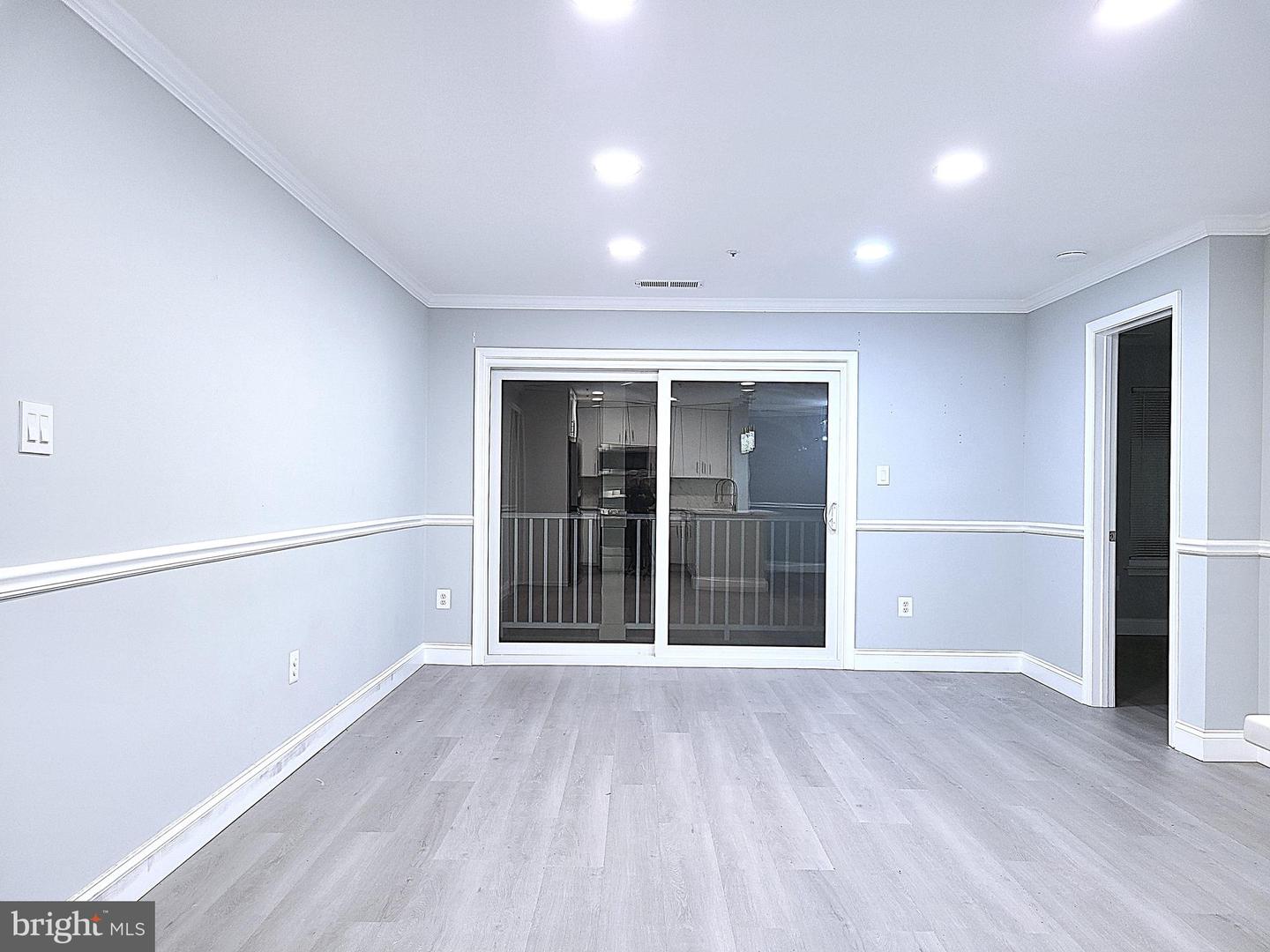 1049 GARDENVIEW LOOP #302, WOODBRIDGE, Virginia 22191, 2 Bedrooms Bedrooms, ,2 BathroomsBathrooms,Residential,For sale,1049 GARDENVIEW LOOP #302,VAPW2112780 MLS # VAPW2112780