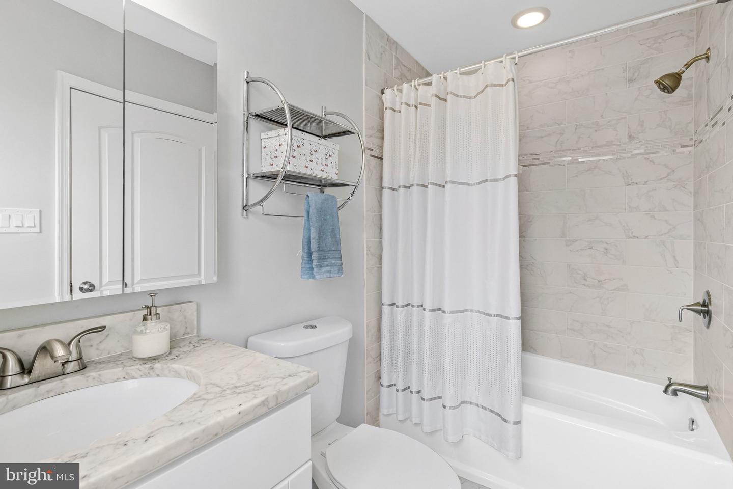 5043 11TH ST NE, WASHINGTON, District Of Columbia 20017, 3 Bedrooms Bedrooms, ,3 BathroomsBathrooms,Residential,For sale,5043 11TH ST NE,DCDC2246928 MLS # DCDC2246928