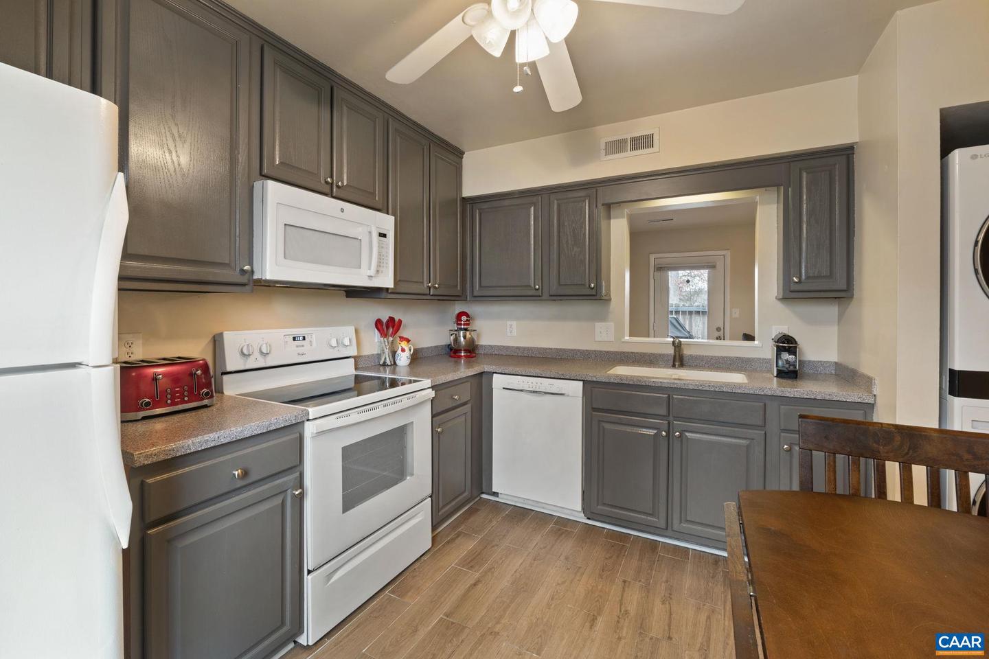 782 MERION GREENE, CHARLOTTESVILLE, Virginia 22901, 2 Bedrooms Bedrooms, ,1 BathroomBathrooms,Residential,For sale,782 MERION GREENE,673464 MLS # 673464