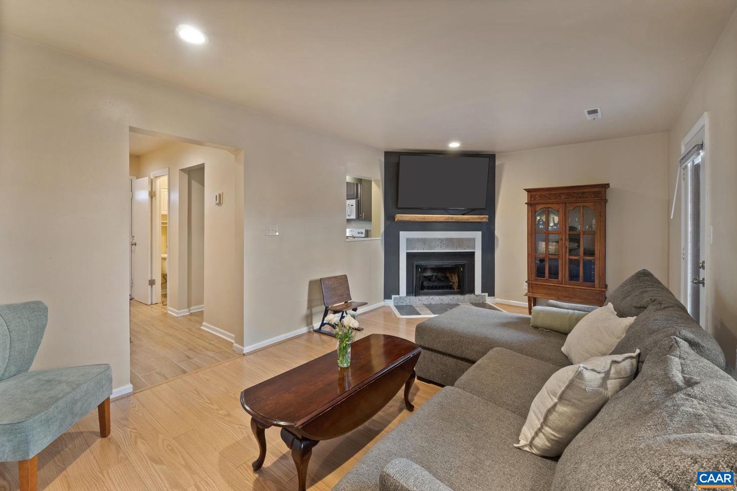 782 MERION GREENE, CHARLOTTESVILLE, Virginia 22901, 2 Bedrooms Bedrooms, ,1 BathroomBathrooms,Residential,For sale,782 MERION GREENE,673464 MLS # 673464