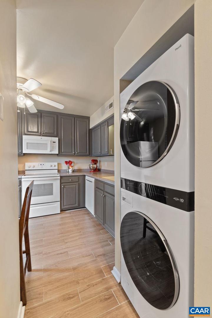 782 MERION GREENE, CHARLOTTESVILLE, Virginia 22901, 2 Bedrooms Bedrooms, ,1 BathroomBathrooms,Residential,For sale,782 MERION GREENE,673464 MLS # 673464