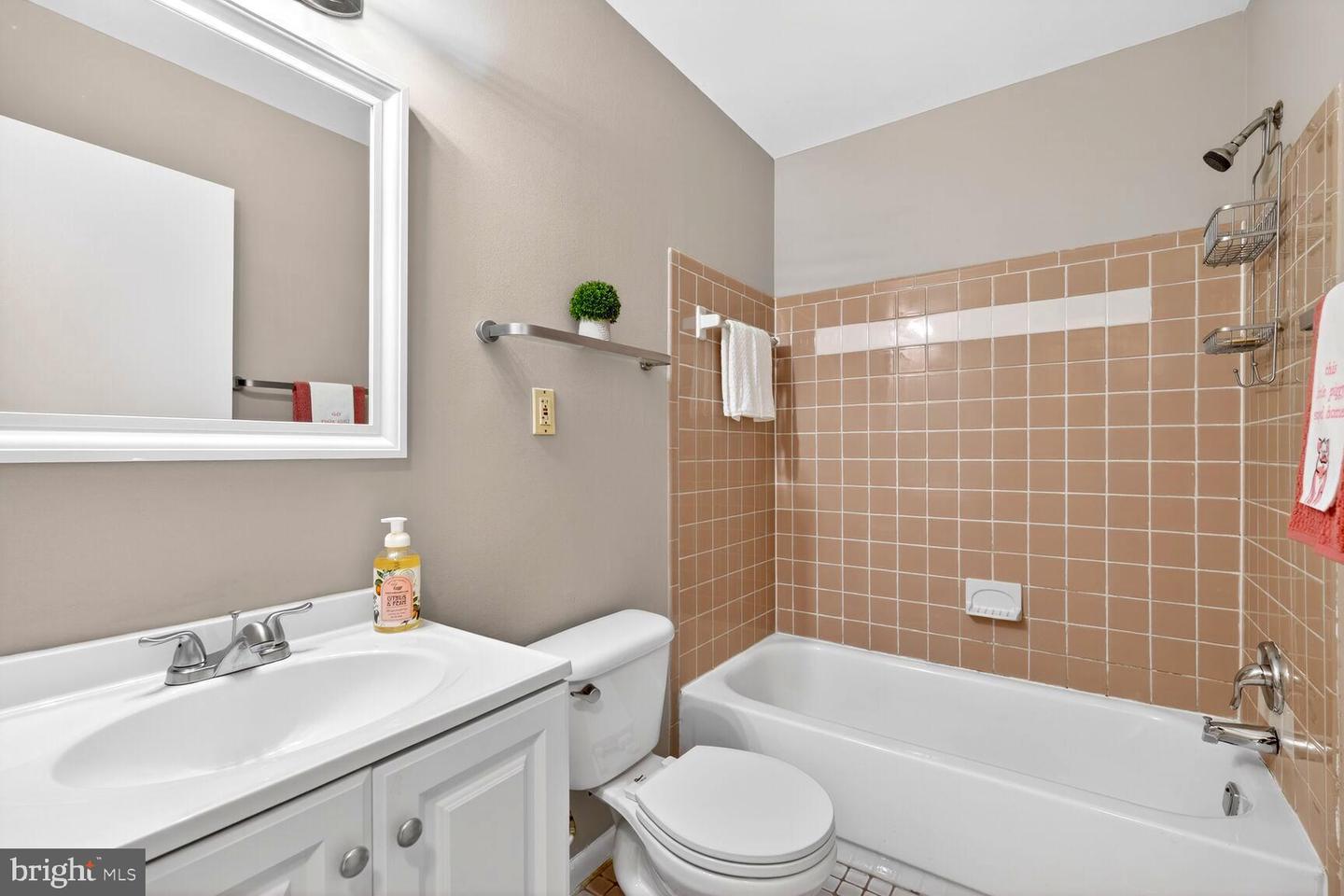 7204 LAVENDER LN, SPRINGFIELD, Virginia 22150, 3 Bedrooms Bedrooms, ,2 BathroomsBathrooms,Residential,For sale,7204 LAVENDER LN,VAFX2291878 MLS # VAFX2291878 7204 LAVENDER LN, SPRINGFIELD, Virginia 22150, 3 Bedrooms Bedrooms, ,2 BathroomsBathrooms,Residential,For sale,7204 LAVENDER LN,VAFX2291878 MLS # VAFX2291878