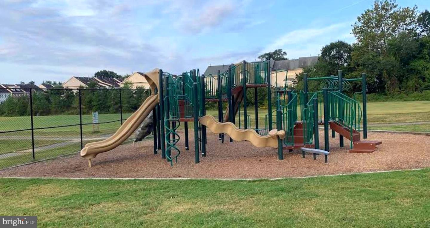 7204 LAVENDER LN, SPRINGFIELD, Virginia 22150, 3 Bedrooms Bedrooms, ,2 BathroomsBathrooms,Residential,For sale,7204 LAVENDER LN,VAFX2291878 MLS # VAFX2291878 7204 LAVENDER LN, SPRINGFIELD, Virginia 22150, 3 Bedrooms Bedrooms, ,2 BathroomsBathrooms,Residential,For sale,7204 LAVENDER LN,VAFX2291878 MLS # VAFX2291878