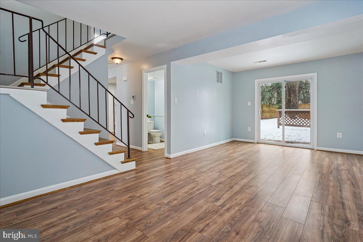 5303 STOCKTON CT, WOODBRIDGE, Virginia 22193, 3 Bedrooms Bedrooms, 6 Rooms Rooms,2 BathroomsBathrooms,Residential,For sale,5303 STOCKTON CT,VAPW2112902 MLS # VAPW2112902