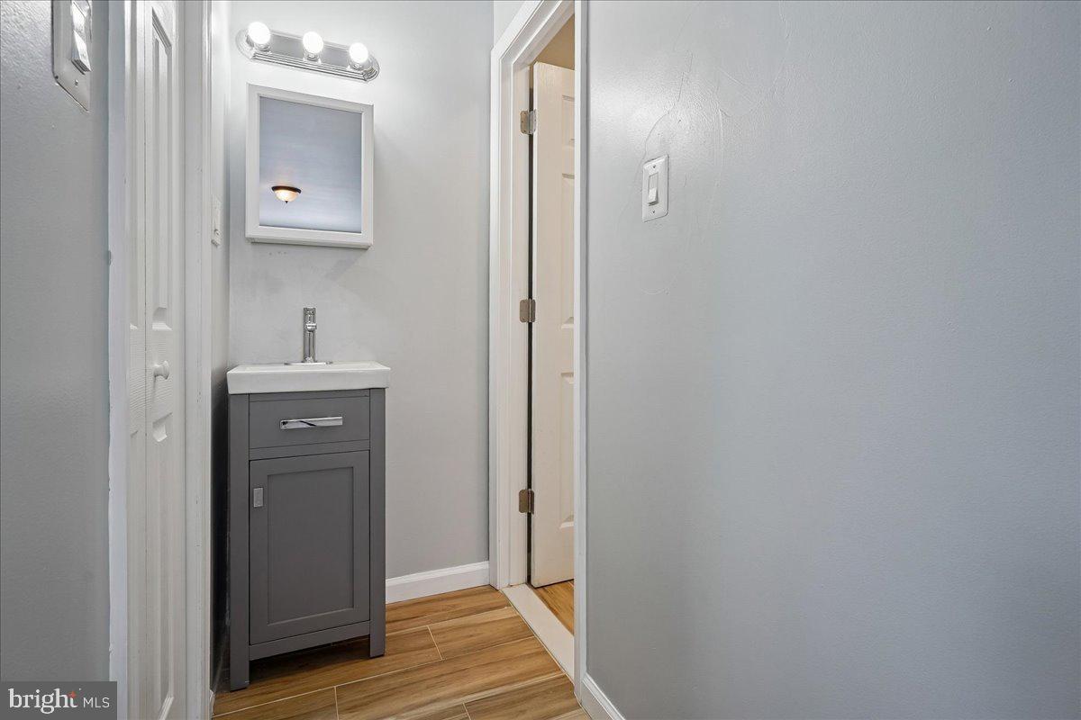 5303 STOCKTON CT, WOODBRIDGE, Virginia 22193, 3 Bedrooms Bedrooms, 6 Rooms Rooms,2 BathroomsBathrooms,Residential,For sale,5303 STOCKTON CT,VAPW2112902 MLS # VAPW2112902