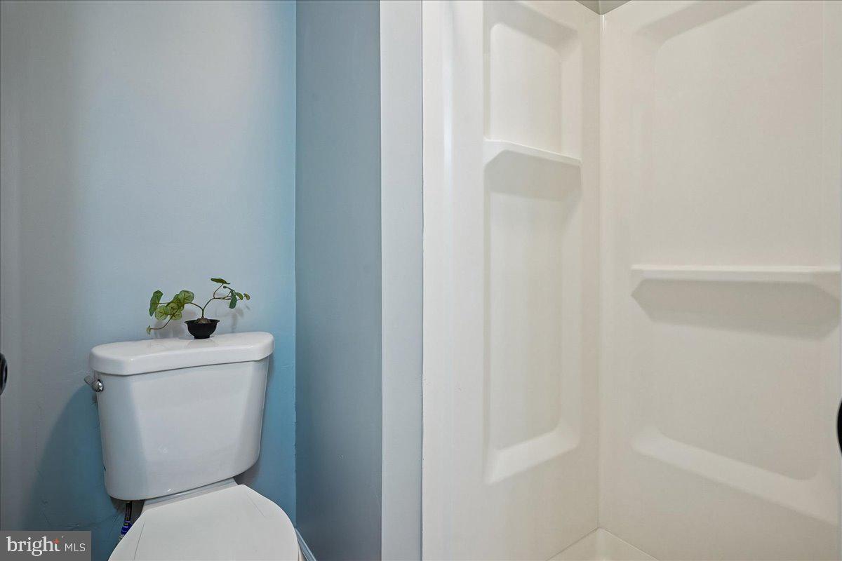 5303 STOCKTON CT, WOODBRIDGE, Virginia 22193, 3 Bedrooms Bedrooms, 6 Rooms Rooms,2 BathroomsBathrooms,Residential,For sale,5303 STOCKTON CT,VAPW2112902 MLS # VAPW2112902