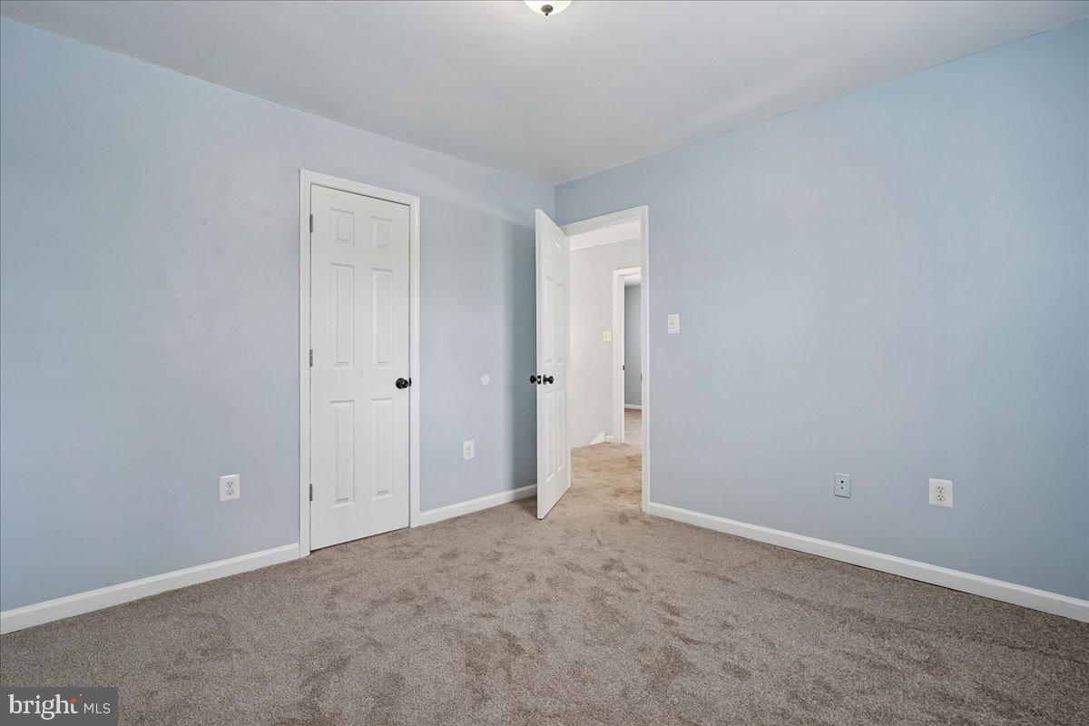 5303 STOCKTON CT, WOODBRIDGE, Virginia 22193, 3 Bedrooms Bedrooms, 6 Rooms Rooms,2 BathroomsBathrooms,Residential,For sale,5303 STOCKTON CT,VAPW2112902 MLS # VAPW2112902