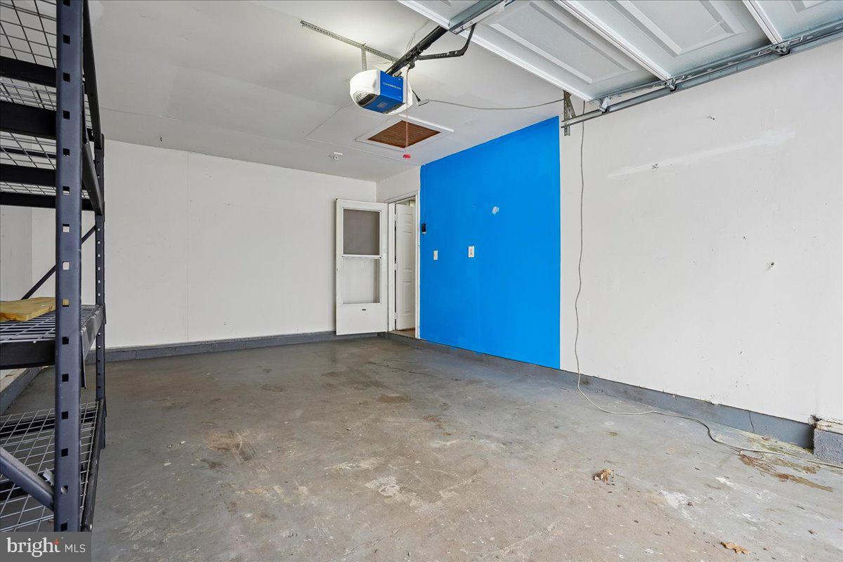 5303 STOCKTON CT, WOODBRIDGE, Virginia 22193, 3 Bedrooms Bedrooms, 6 Rooms Rooms,2 BathroomsBathrooms,Residential,For sale,5303 STOCKTON CT,VAPW2112902 MLS # VAPW2112902