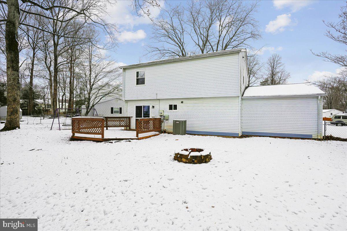 5303 STOCKTON CT, WOODBRIDGE, Virginia 22193, 3 Bedrooms Bedrooms, 6 Rooms Rooms,2 BathroomsBathrooms,Residential,For sale,5303 STOCKTON CT,VAPW2112902 MLS # VAPW2112902