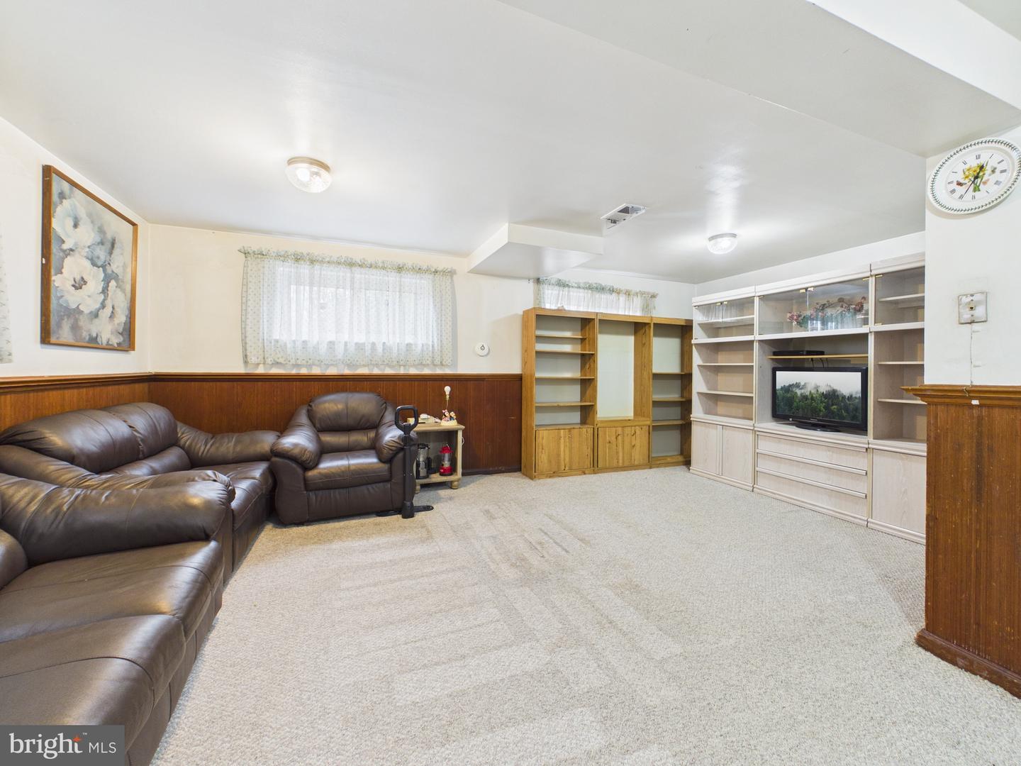 5907 CAMBERLY AVE, SPRINGFIELD, Virginia 22150, 3 Bedrooms Bedrooms, ,1 BathroomBathrooms,Residential,For sale,5907 CAMBERLY AVE,VAFX2291992 MLS # VAFX2291992