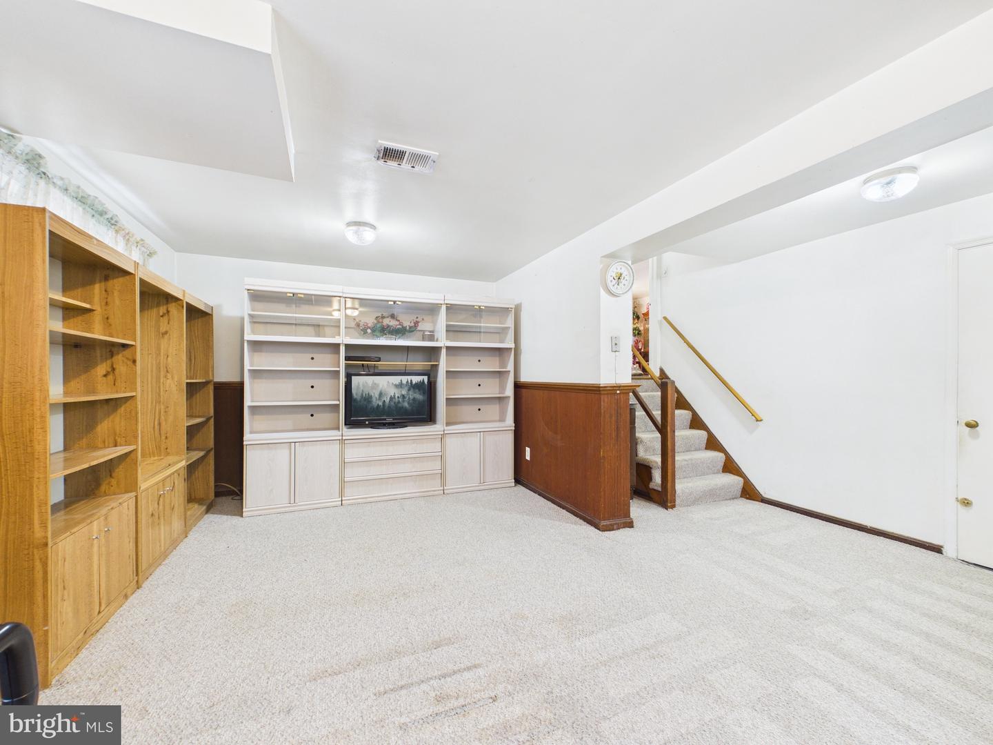 5907 CAMBERLY AVE, SPRINGFIELD, Virginia 22150, 3 Bedrooms Bedrooms, ,1 BathroomBathrooms,Residential,For sale,5907 CAMBERLY AVE,VAFX2291992 MLS # VAFX2291992