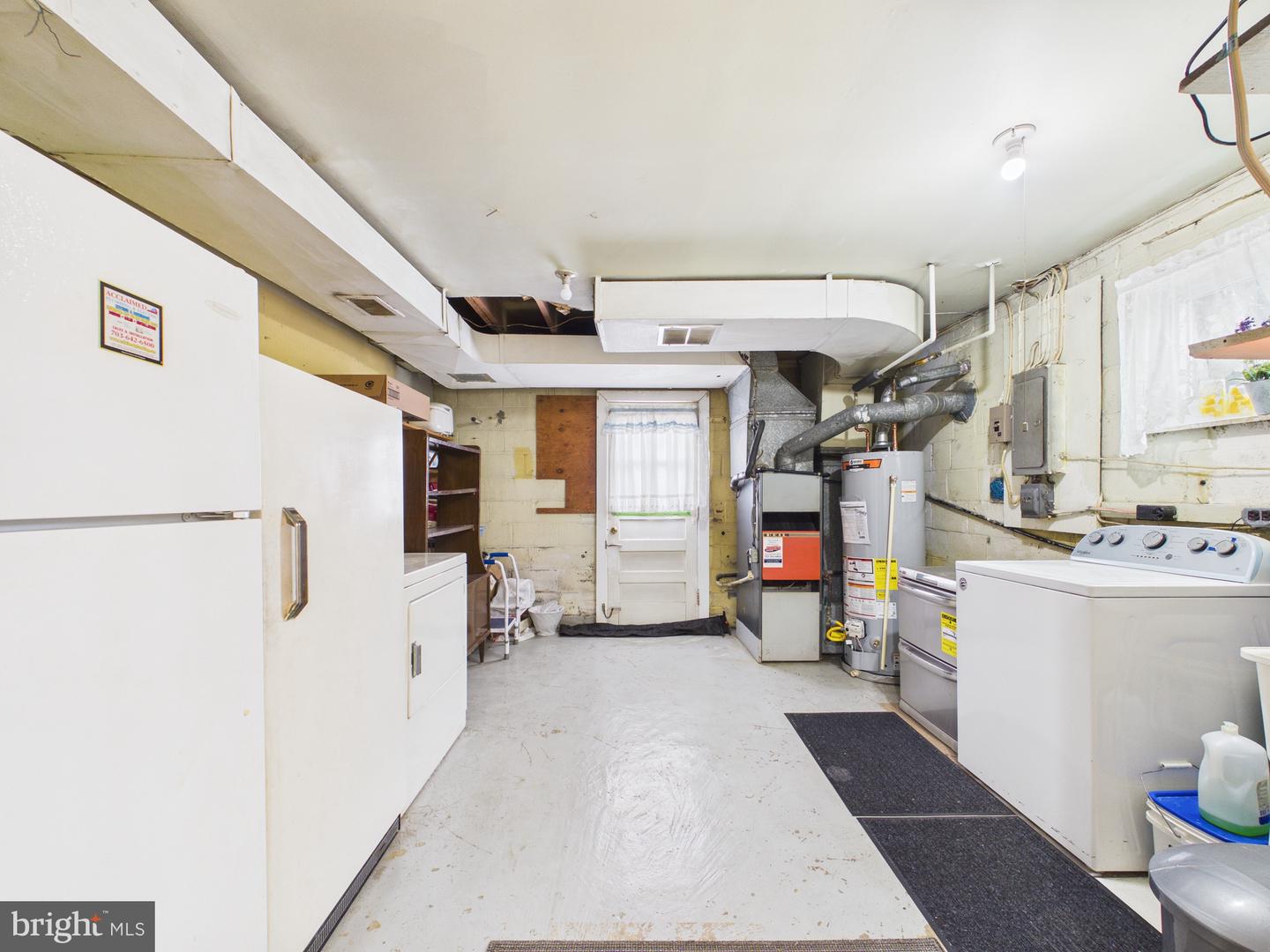 5907 CAMBERLY AVE, SPRINGFIELD, Virginia 22150, 3 Bedrooms Bedrooms, ,1 BathroomBathrooms,Residential,For sale,5907 CAMBERLY AVE,VAFX2291992 MLS # VAFX2291992