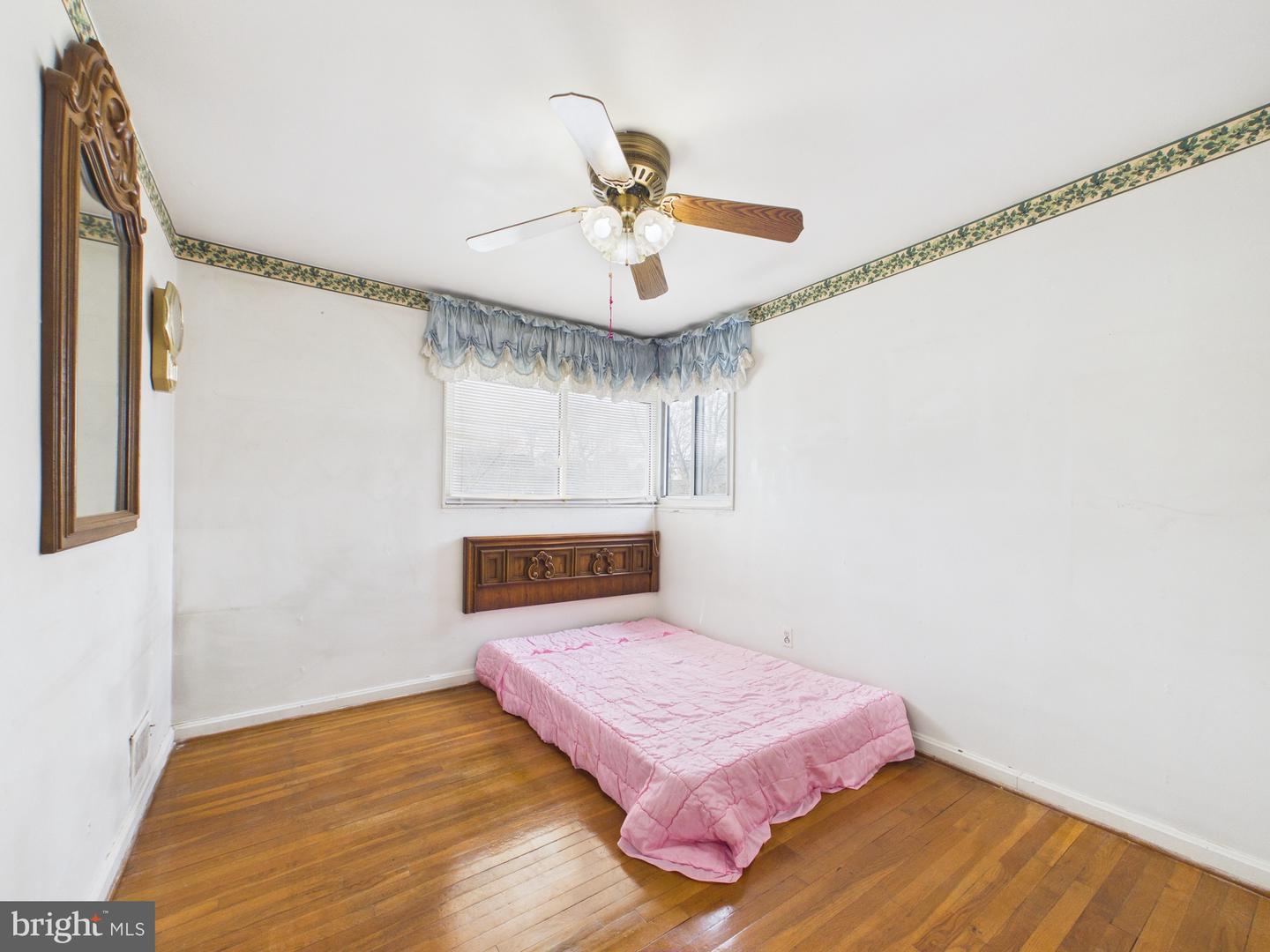 5907 CAMBERLY AVE, SPRINGFIELD, Virginia 22150, 3 Bedrooms Bedrooms, ,1 BathroomBathrooms,Residential,For sale,5907 CAMBERLY AVE,VAFX2291992 MLS # VAFX2291992