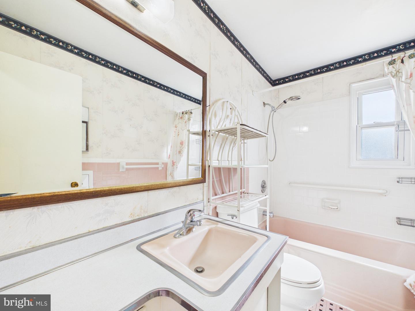 5907 CAMBERLY AVE, SPRINGFIELD, Virginia 22150, 3 Bedrooms Bedrooms, ,1 BathroomBathrooms,Residential,For sale,5907 CAMBERLY AVE,VAFX2291992 MLS # VAFX2291992