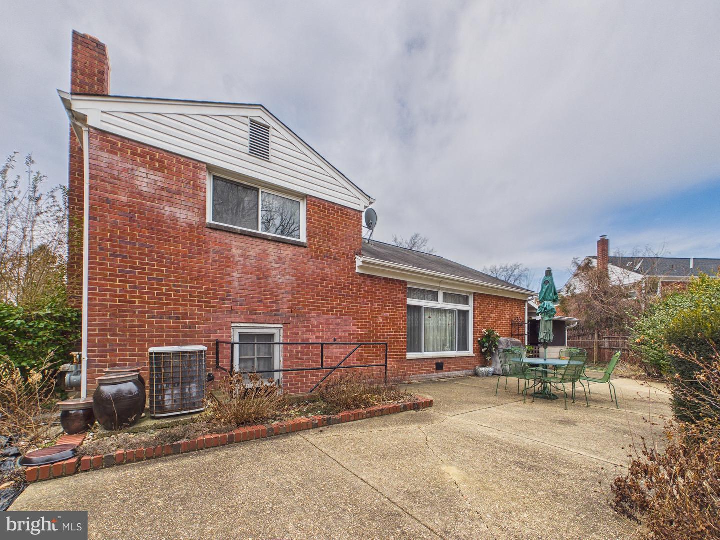 5907 CAMBERLY AVE, SPRINGFIELD, Virginia 22150, 3 Bedrooms Bedrooms, ,1 BathroomBathrooms,Residential,For sale,5907 CAMBERLY AVE,VAFX2291992 MLS # VAFX2291992