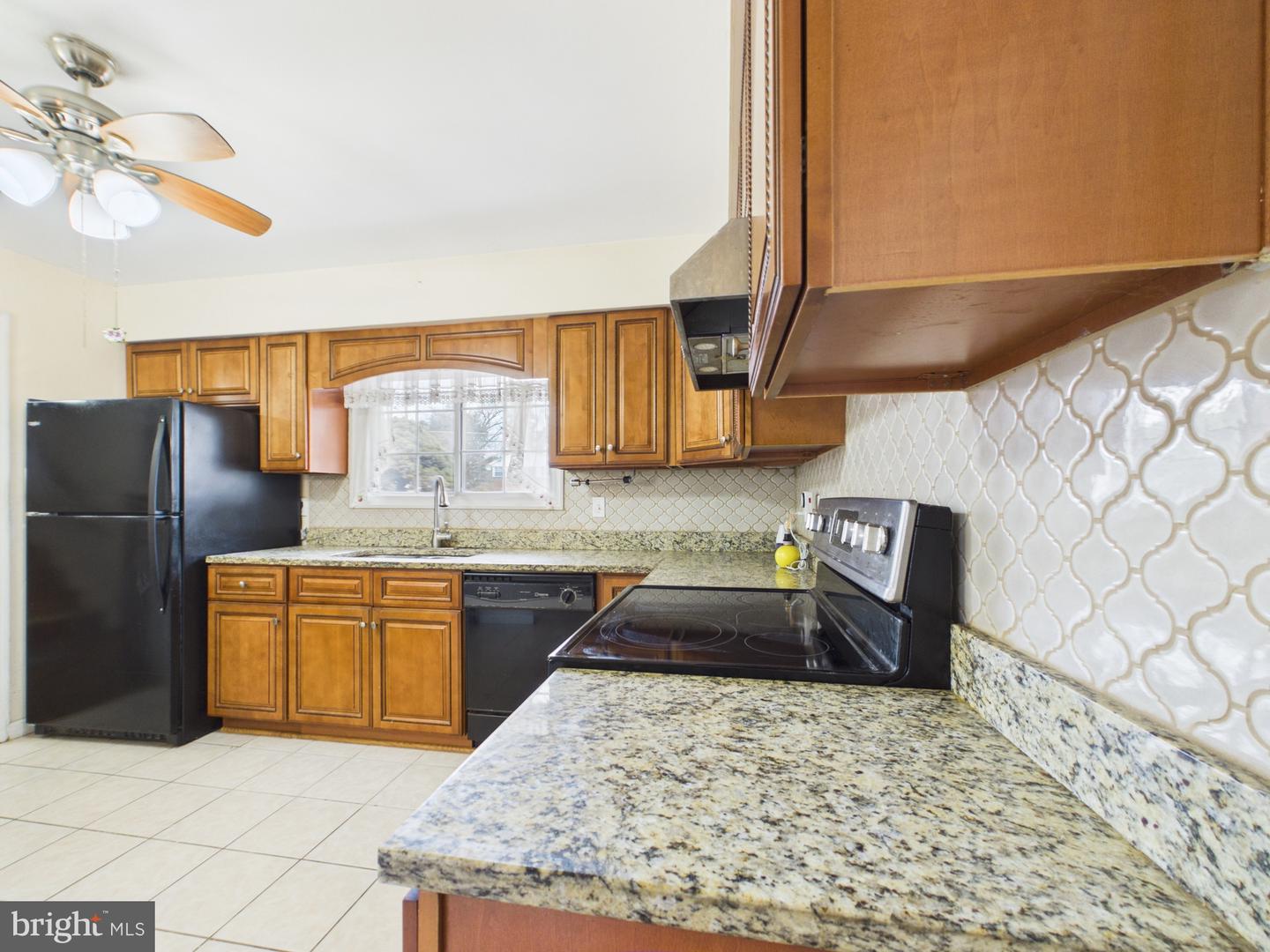 5907 CAMBERLY AVE, SPRINGFIELD, Virginia 22150, 3 Bedrooms Bedrooms, ,1 BathroomBathrooms,Residential,For sale,5907 CAMBERLY AVE,VAFX2291992 MLS # VAFX2291992