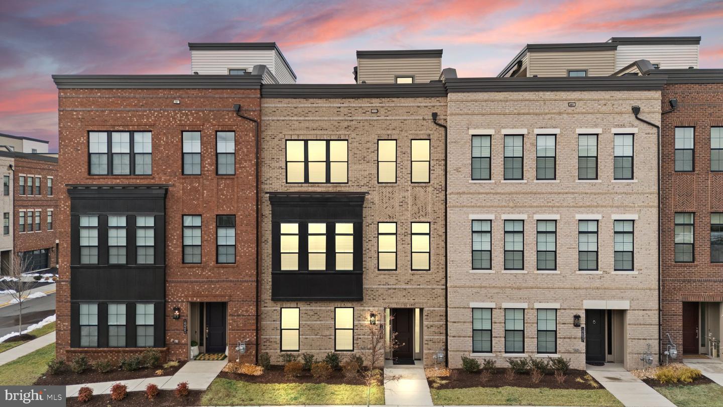 19899 HARRISON TRACE TER, ASHBURN, Virginia 20147, 3 Bedrooms Bedrooms, ,3 BathroomsBathrooms,Residential,For sale,19899 HARRISON TRACE TER,VALO2116352 MLS # VALO2116352