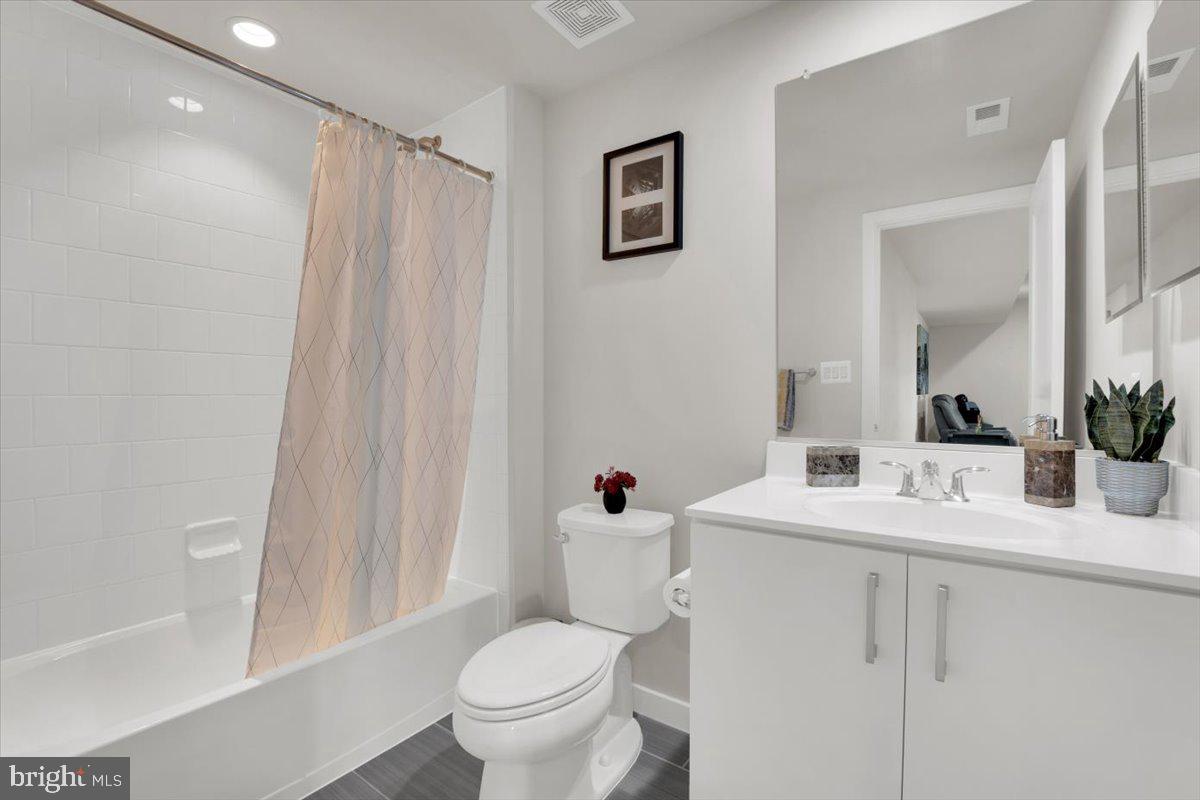 25038 WOODLAND IRIS DR, ALDIE, Virginia 20105, 4 Bedrooms Bedrooms, ,3 BathroomsBathrooms,Residential,For sale,25038 WOODLAND IRIS DR,VALO2116356 MLS # VALO2116356