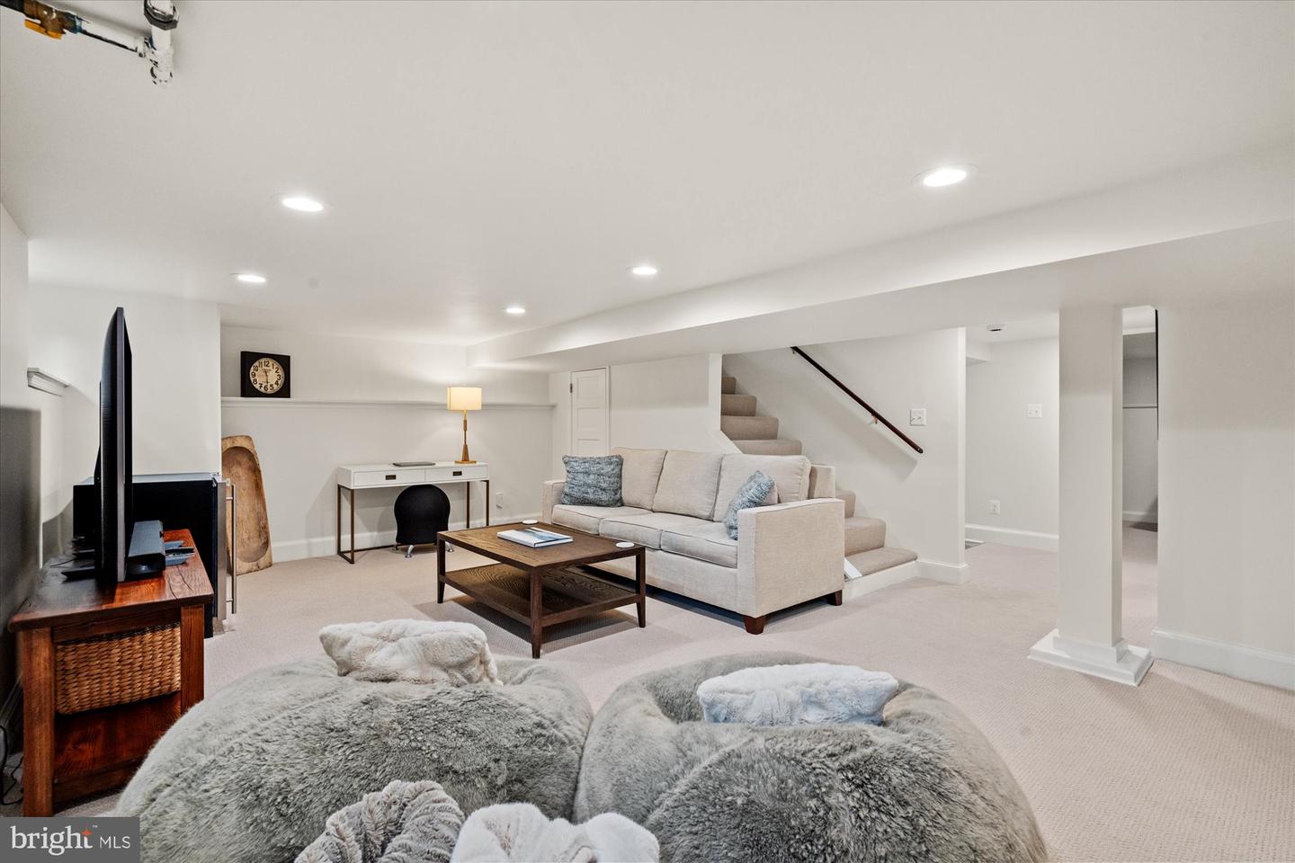 204 ELM ST, ALEXANDRIA, Virginia 22301, 4 Bedrooms Bedrooms, ,3 BathroomsBathrooms,Residential,For sale,204 ELM ST,VAAX2054342 MLS # VAAX2054342 204 ELM ST, ALEXANDRIA, Virginia 22301, 4 Bedrooms Bedrooms, ,3 BathroomsBathrooms,Residential,For sale,204 ELM ST,VAAX2054342 MLS # VAAX2054342