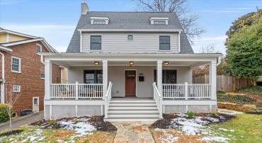 204 ELM ST, ALEXANDRIA, Virginia 22301, 4 Bedrooms Bedrooms, ,3 BathroomsBathrooms,Residential,For sale,204 ELM ST,VAAX2054342 MLS # VAAX2054342