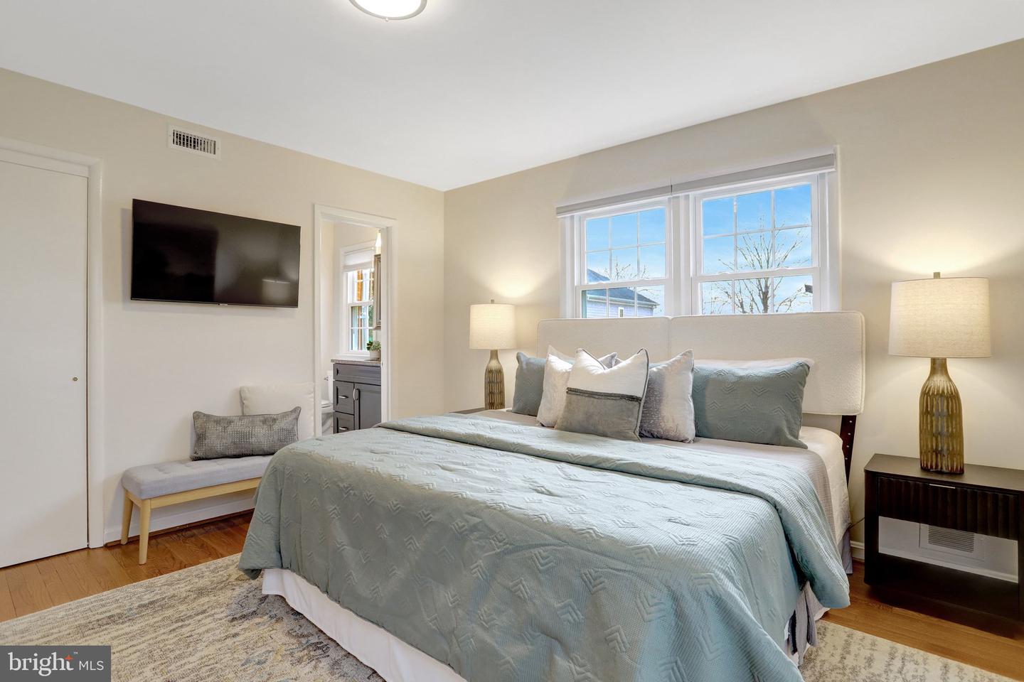 1121 WESTMORELAND RD, ALEXANDRIA, Virginia 22308, 4 Bedrooms Bedrooms, 7 Rooms Rooms,3 BathroomsBathrooms,Residential,For sale,1121 WESTMORELAND RD,VAFX2292030 MLS # VAFX2292030