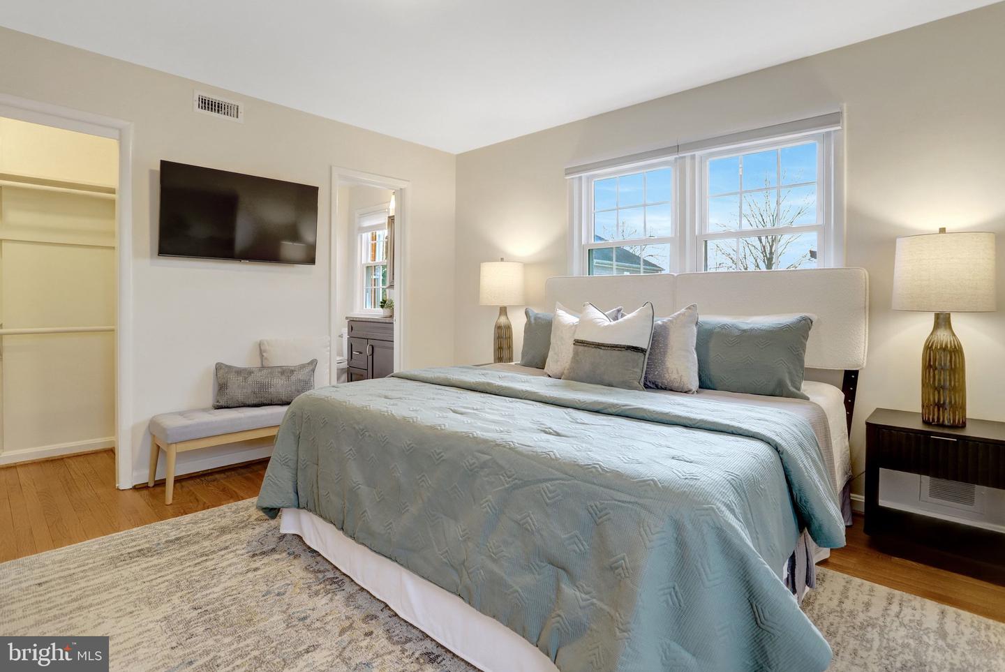 1121 WESTMORELAND RD, ALEXANDRIA, Virginia 22308, 4 Bedrooms Bedrooms, 7 Rooms Rooms,3 BathroomsBathrooms,Residential,For sale,1121 WESTMORELAND RD,VAFX2292030 MLS # VAFX2292030