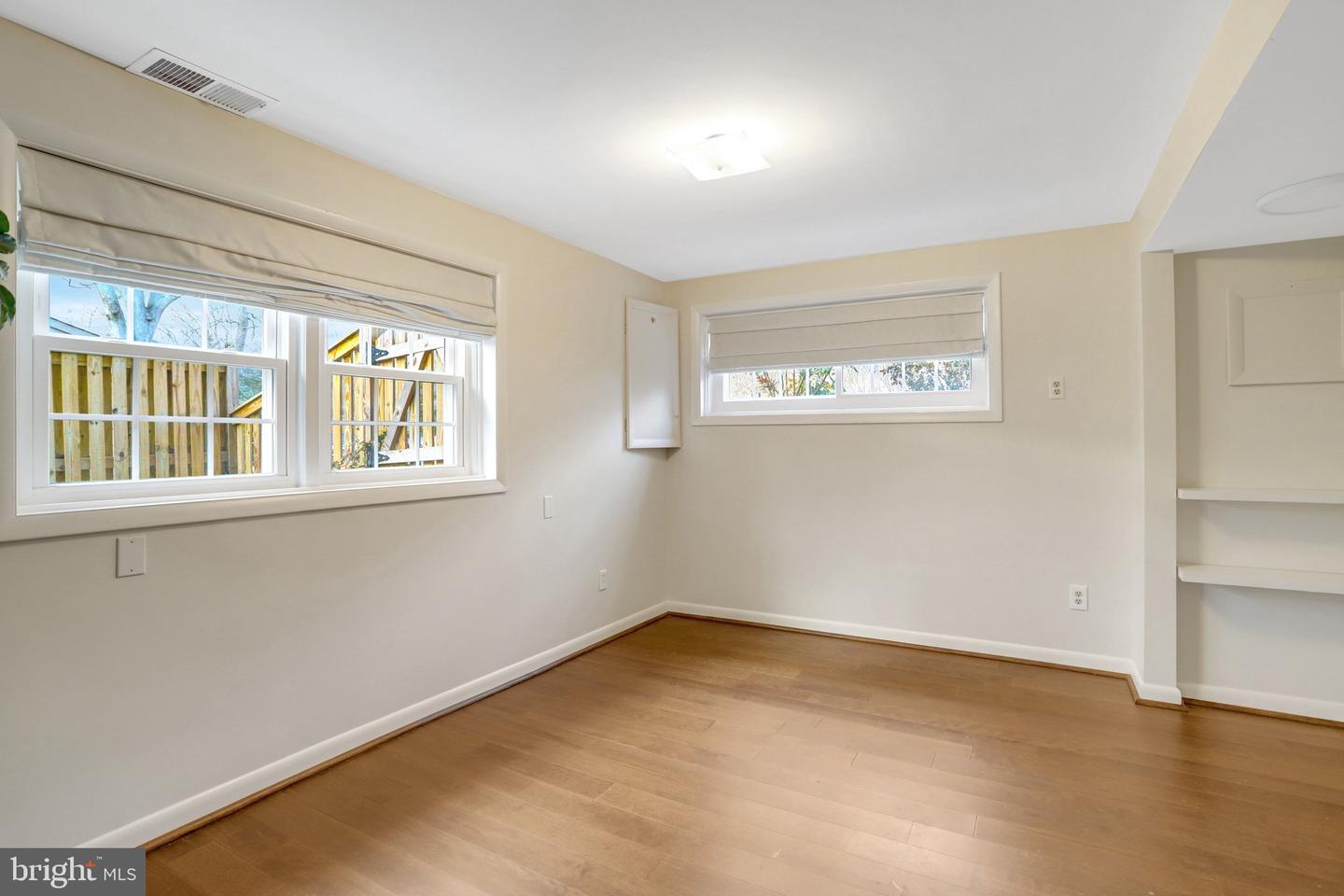 1121 WESTMORELAND RD, ALEXANDRIA, Virginia 22308, 4 Bedrooms Bedrooms, 7 Rooms Rooms,3 BathroomsBathrooms,Residential,For sale,1121 WESTMORELAND RD,VAFX2292030 MLS # VAFX2292030